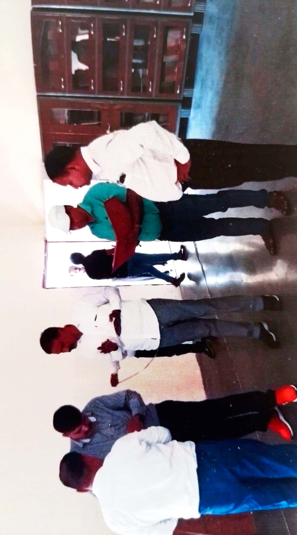Library with teacher